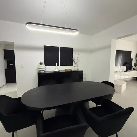 La Priva House Villa Charleroi