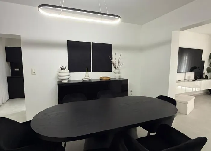 La Priva House Villa *